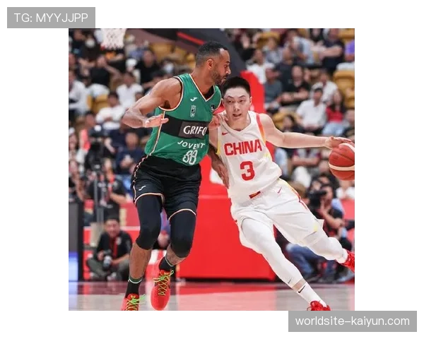 胡明轩压哨三分弹框而出 广东错失绝杀新疆最后机会